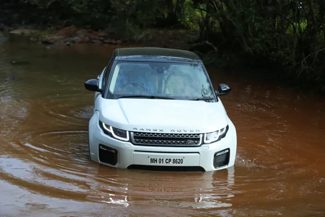 ଜାଗୁଆର ଲ୍ୟାଣ୍ଡ ରୋଭର ପକ୍ଷରୁ ନିଆରା କସରତ