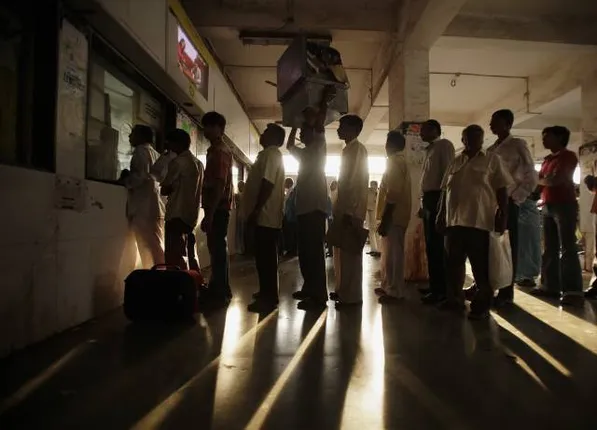 ନଭେମ୍ବର ୧ରୁ ସାରା ଦେଶରେ ୟୁଟିଏସ୍‌ ମୋବାଇଲ୍‌ ଆପ୍‌ରେ ଅଣସଂରକ୍ଷିତ ଟିକେଟର ବୁକିଂ ଆରମ୍ଭ କରିବ ରେଳବାଇ