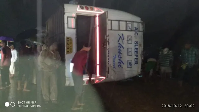 ମୟୁରଭଞ୍ଜ: ବସ୍‌ ଓଲଟି ପଡ଼ିବାରୁ ୬ ମାସର ଶିଶୁ ସମେତ ୧୧ ଯାତ୍ରୀ ଗୁରୁତର, ହସ୍ପିଟାଲରେ ଭର୍ତ୍ତି