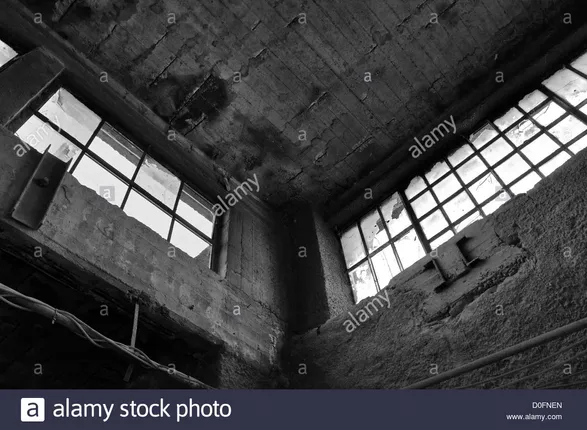 ସ୍ବାଭିମାନ ଅଂଚଳ‌େର ଶିକ୍ଷା ଏମିତି:ଛାତ ଉଡ଼ି ଆଁ କରିଛି, କର୍ତ୍ତୃପକ୍ଷଙ୍କ ନିଘା ନାହିଁ 