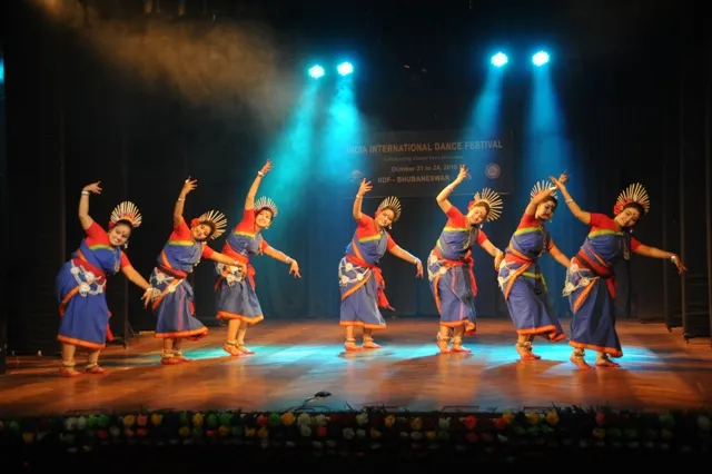 ଶାସ୍ତ୍ରୀୟ, ସାମରିକ, ସମସାମୟିକ, ଆଦିବାସୀ ଓ ଲୋକନୃତ୍ୟର ‌ଅନନ୍ୟ ଉତ୍ସବ ଭାରତ ଅନ୍ତର୍ଜାତୀୟ ନୃତ୍ୟ ଉତ୍ସବ (ଆଇଆଇଡିଏଫ୍‌) ଆରମ୍ଭ