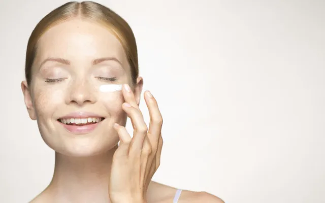 ଆପଣଙ୍କ ଆଖି ତଳ କଳା ପଡୁଛି କି? ଏହି ଘରୋଇ ଉପାୟରେ ଚୁଟ୍‌କିରେ ହେବ ସମସ୍ୟାର ସମାଧାନ