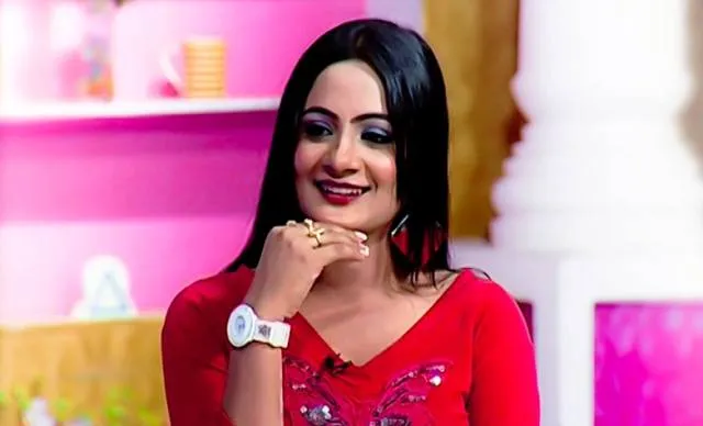 ଓଲିଉଡ୍‌ରେ ବି ‘#ମି ଠୁ’ : ମୁହଁ ଖୋଲିଲେ ଅଭିନେତ୍ରୀ ଏଲି ପାଢ଼ୀ