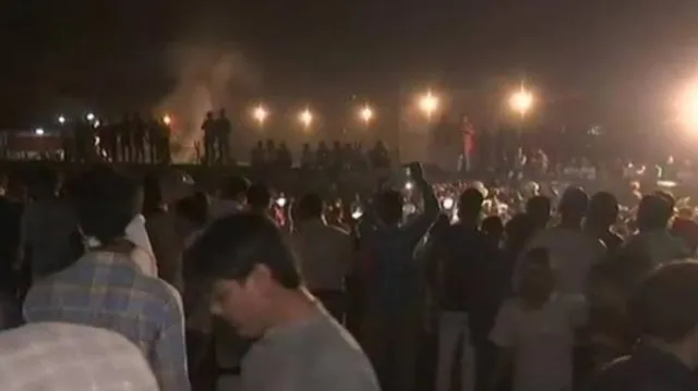 ପ୍ରତକ୍ଷ୍ୟଦର୍ଶୀଙ୍କ ବିବରଣୀ: କଂଗ୍ରେସ ପକ୍ଷରୁ ଦଶହରା ଉତ୍ସବ ଚାଲିଥିଲା ବେଳେ ମାଡ଼ିଗଲା ଡିଏମୟୁ ଟ୍ରେନ୍‌