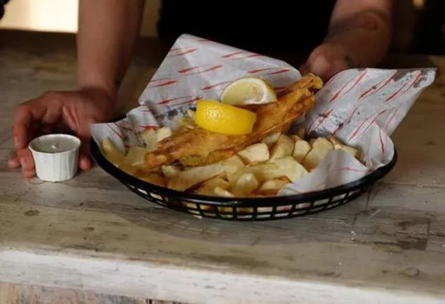 ଏହି ରେଷ୍ଟୁରାଣ୍ଟରେ ମିଳୁଛି ନିରାମିଷ ମାଛର ଚିପ୍ସ ଓ କଟଲେଟ୍ ! ଖାଇବାକୁ ଲୋକେ ବ୍ୟାକୁଳ