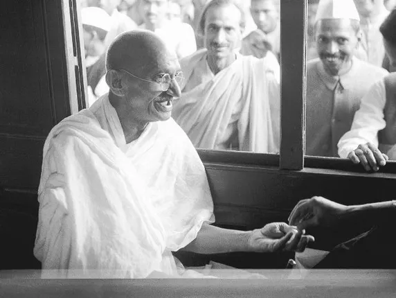 ତୃତୀୟ ଶ୍ରେଣୀ ଡବାରେ ‘ଭାରତ ଭ୍ରମଣ’ କରିଥିଲେ ମହାତ୍ମା ଗାନ୍ଧୀ