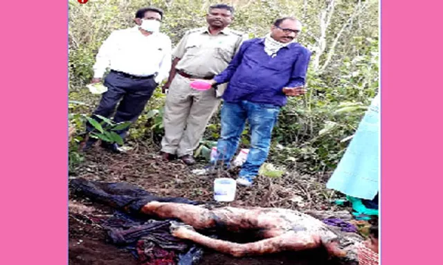 ତିତିଲି ବାତ୍ୟାରେ ମୃତ ଆଦିବାସୀଙ୍କୁ ପୋତିଥିଲେ:ମାଟି ତଳୁ ଶବ କାଢ଼ି ପ୍ରଶାସନର ତଦନ୍ତ