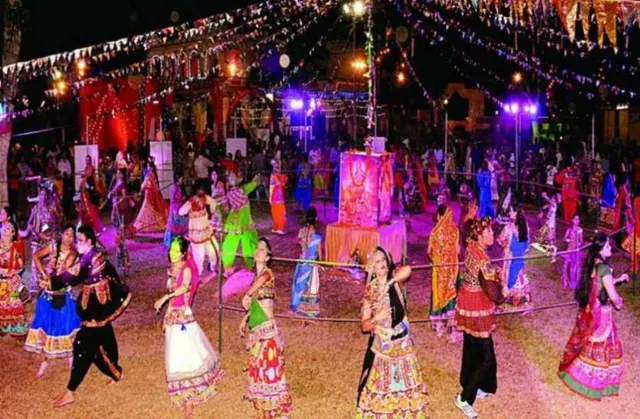 କୁମାରିତ୍ୱ ପରୀକ୍ଷାକୁ ବିରୋଧ କରି ମହିଳା ଦାଣ୍ଡିଆ ନୃତ୍ୟରେ ଅଂଶ ଗ୍ରହଣ କରିପାରିଲେ ନାହିଁ !