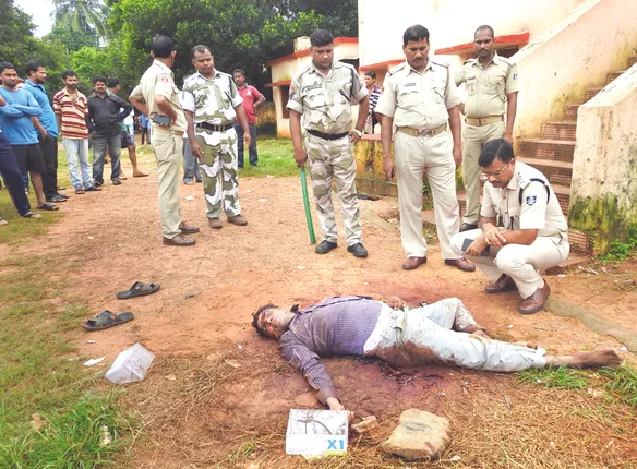 ସ୍କୁଲ ପରିସରରୁ ଯୁବକଙ୍କ ଶବ ମିଳିବା ଘଟଣା: ମୋବାଇଲ୍ ଖୋଜୁଥିବାବେଳେ ଭୁଜାଲି ଚୋଟ