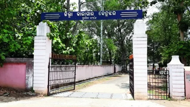 ମନ୍ତ୍ରୀପୁଅଙ୍କୁ ଜେଲ୍‌ରେ ଭିଆଇପି ସୁବିଧା!