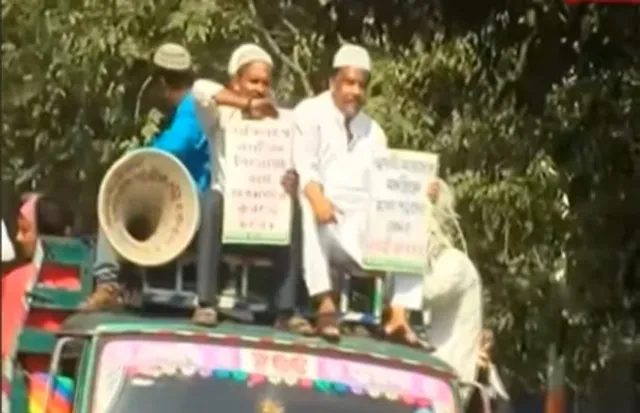 ଦୁର୍ଗାପୂଜା ପାଇଁ ୨୮ କୋଟି ଟଙ୍କା ଦେବାରୁ ମମତା ବାନାର୍ଜୀଙ୍କ ବିରୋଧରେ ଗର୍ଜିଲେ ମୌଲବୀ