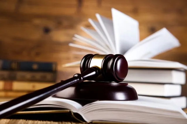 ଆଇନ ଅଧିକାରୀଙ୍କୁ ନ୍ୟାୟ କେବେ?