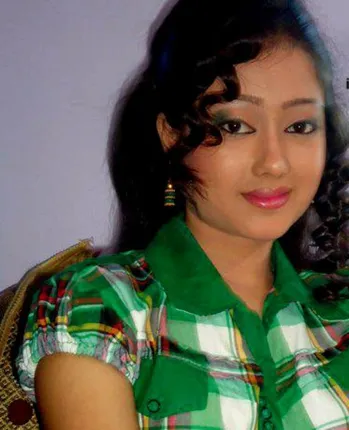 ଓଲିଉଡକୁ ଫେରିଲେ ଏହି ବେଙ୍ଗଲି ବିଉଟି