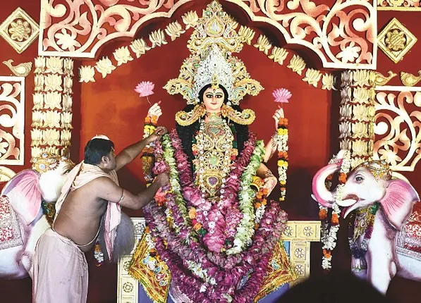 ଦର୍ଶନ ଦେଲେ ମା’