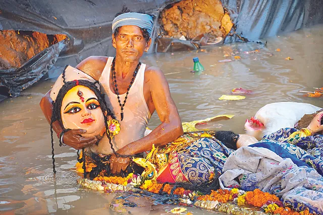 ଦେବୀଙ୍କୁ ବିଦାୟ, ଲୀଳାଖେଳା ସାରି ମେଲାଣି ନେଇଛି ମା’