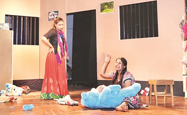 ମଞ୍ଚସ୍ଥ ହେଲା ନାଟକ ‘ଖଳନାୟିକା-ଏକ ଆତ୍ମକଥା’ : ଆଖିକୁ ସାକ୍ଷୀ କଲେ ମନ ଧୋକା ଖାଏ