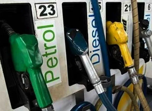 ପୁଣି ବଢ଼ିଲା ତେଲ, ଗ୍ରାହକଙ୍କୁ ନିସ୍ତାର ନାହିଁ