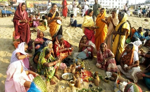 ଆରମ୍ଭ ହେଲା କାର୍ତ୍ତିକ ବ୍ରତ, ପୁରୀରେ ହବିଷ୍ୟାଳିଙ୍କ ଭିଡ଼