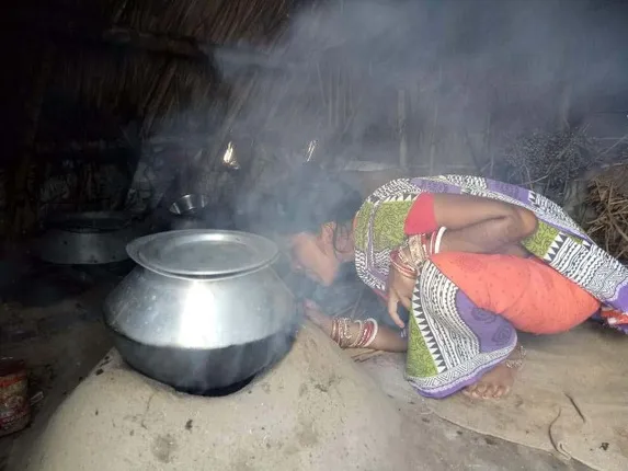 ପ୍ରଧାନମନ୍ତ୍ରୀ ଉଜ୍ଜଳା ଯୋଜନା ମହାଦୁର୍ନୀତି : ମଡେଲ ଭିଲେଜ ବଗପାଟିଆର ମହିଳାଙ୍କୁ ଠକେଇ