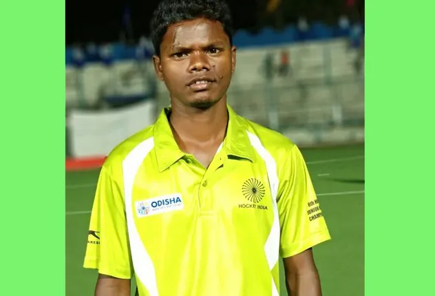 ସୁରଜିତ ହକିରେ ରାଜିନ ଅମ୍ପାୟାର