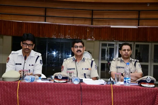 ଦଶହରା ପାଇଁ କମିସନରେଟ୍‌ ପୁଲିସର ପ୍ରସ୍ତୁତି, ଦ୍ବୈତନଗରୀ ପାଇଁ ୮୦ ପ୍ଲାଟୁନ୍‌