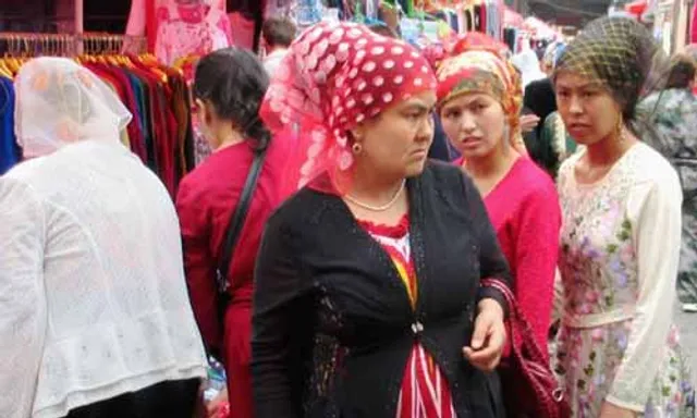 ପାକିସ୍ତାନୀ ପୁରୁଷଙ୍କ ପତ୍ନୀମାନଙ୍କୁ ଉଠାଇନେଇଛି ଚୀନ ! ଘଟଣା କ’ଣ ଜାଣନ୍ତୁ