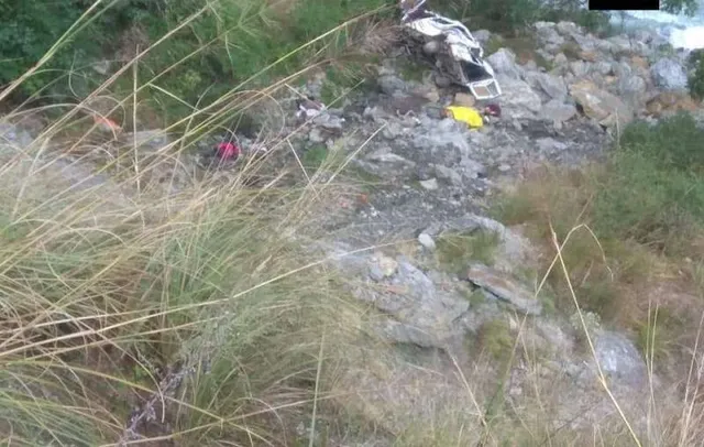 ଉତ୍ତରାଖଣ୍ଡ: ପାହାଡିଆର ରାସ୍ତାରୁ ବସ୍‌ ଖସିବାରୁ ୮ ମୃତ, ୫ ଗୁରୁତର