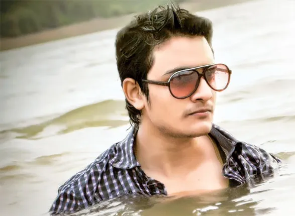 ଫେରୁଛନ୍ତି ଓଲିଉଡର ଚକଲେଟି ହିରୋ