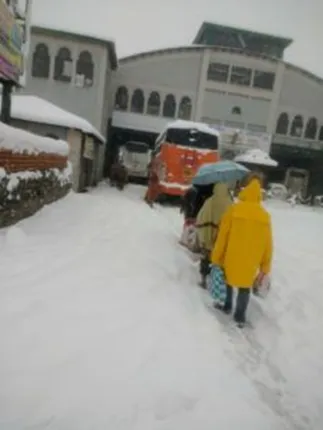 ବଦ୍ରିନାଥରେ ତୁଷାରପାତ, ଫସି ରହିଛନ୍ତି ୪୨ଜଣ ଓଡ଼ିଆ