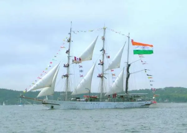 ସାମୁଦ୍ରିକ ଯାତ୍ରାରେ ସମଗ୍ର ବିଶ୍ୱ ପ୍ରଦିକ୍ଷଣ କରିବା ପରେ ସ୍ୱଦେଶ ପ୍ରତ୍ୟାବର୍ତ୍ତନ କଲା ଆଇଏନଏସ ତରଙ୍ଗିଣୀ