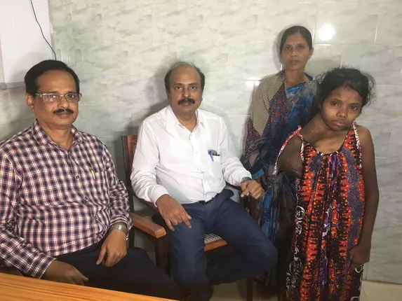 ବଢୁଥିବା ହାତରେ ଅସ୍ତ୍ରୋପଚାର