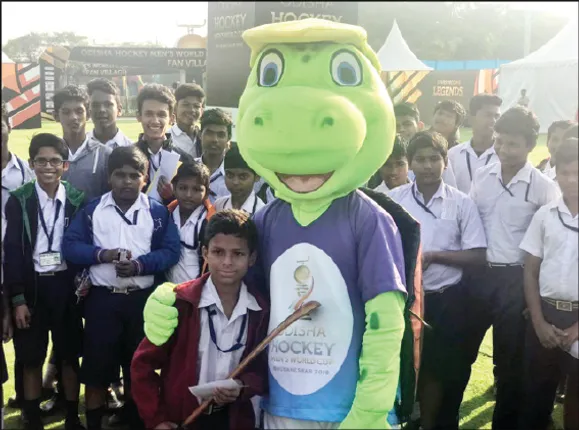 କଳିଙ୍ଗ କୁରମା, କେବଳ ସ୍କୁଲ୍‌ ପିଲା ପ୍ରଶଂସକ