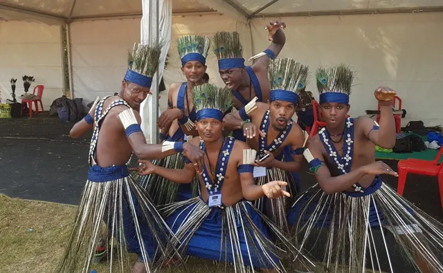 ପାରମ୍ପରିକ ନୃତ୍ୟରେ ଦୁଲୁକିବ ଷ୍ଟାଡିୟମ୍‌