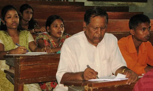 ପାଠ ପଢ଼ିବାର ବୟସ କେତେ? : ୮୦ବର୍ଷ ବୟସରେ ପି.ଏଚ୍‌ଡି କରୁଛନ୍ତି ପୂର୍ବତନ ସାଂସଦ