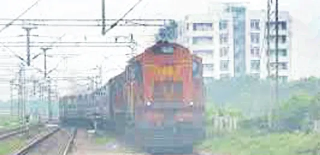 କୁହୁଡ଼ି ପାଇଁ ପୂର୍ବତଟ ରେଳପଥର ବିଶେଷ ବ୍ୟବସ୍ଥା