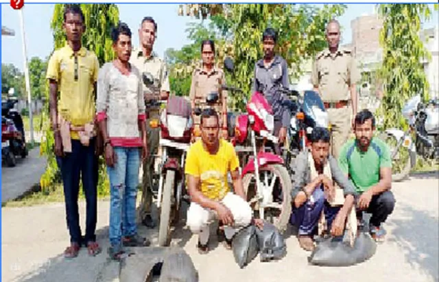 ଦେଶୀ ମଦ ସହ ୩ ବାଇକ୍ ଜବତ, ୬ ଗିରଫ