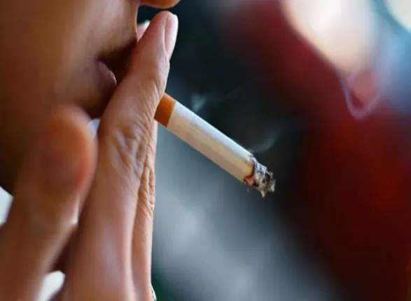 ଟ୍ରେନ୍‌ରେ ସହଯାତ୍ରୀଙ୍କ ସିଗାରେଟ୍‌ ଟଣାକୁ ବିରୋଧ କରିବାରୁ ଅନ୍ତଃସତ୍ତ୍ୱା ମହିଳାଙ୍କୁ ହତ୍ୟା