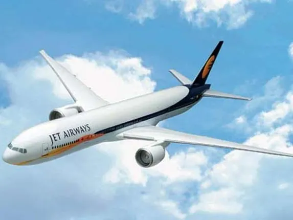 ଯାତ୍ରା ଆରମ୍ଭ କରିବା ପୂର୍ବରୁ ବିମାନରେ ଧୂଆଁ, ଯାତ୍ରୀଙ୍କ ମଧ୍ୟରେ ଖେଳି ଗଲା କୋକୁଆ ଭୟ