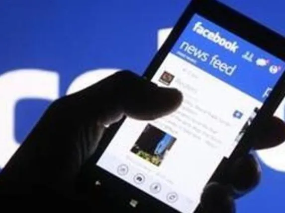 ସମାନ୍ୟ ଝଗଡ଼ାର କରୁଣ ରୂପ! ଫେସ୍‌ବୁକ୍‌ରେ ନିଜ ପତ୍ନୀଙ୍କ ଅଶାଳୀନ ଫଟୋ ସହ ଫୋନ୍‌ ନମ୍ବର ଅପ୍‌ଲୋଡ କରିବା ସହ ଦେହଜୀବୀର ପରିଚୟ ଦେଲା ସ୍ୱାମୀ