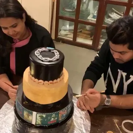 ଜାଣନ୍ତୁ ସଲମାନଙ୍କ ଜନ୍ମଦିନ କେକ୍‌ ସଂପର୍କରେ ଏହି ସବୁ ସ୍ୱତନ୍ତ୍ର କଥା