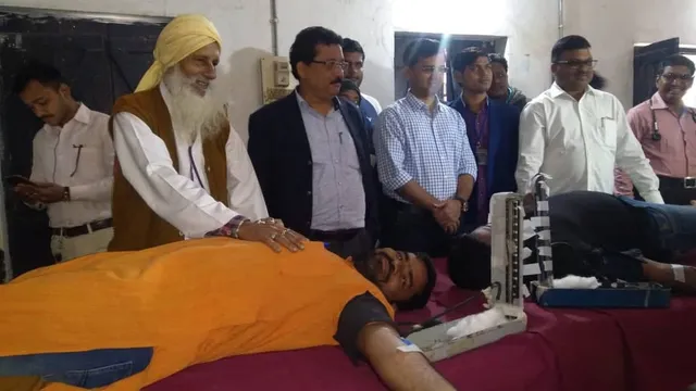 ବ୍ଲୁ-ଷ୍ଟାର କ୍ଲବର ଷଷ୍ଠବାର୍ଷିକ ରକ୍ତଦାନ ଶିବିର ‘ସମ୍ବାଦ-ଆମ ଓଡ଼ିଶା’ ସହଯୋଗରେ ଅନୁଷ୍ଠିତ , ୧୦୧ ୟୁନିଟ୍‌ ରକ୍ତ ସଂଗୃହୀତ