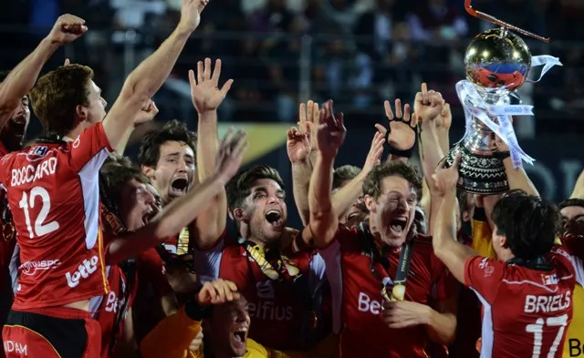 ବିଶ୍ୱକପ୍‌ ସହ ବିଶ୍ୱବିଜୟୀ ବେଲ୍‌ଜିୟମ୍‌ ଦଳ