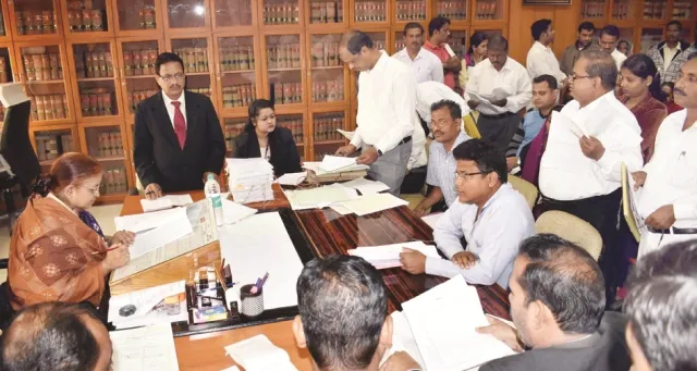 ହାଇକୋର୍ଟରେ ଜାତୀୟ ଲୋକ ଅଦାଲତ : ୩ କୋଟି ୫୬ ଲକ୍ଷ ଟଙ୍କା କ୍ଷତିପୂରଣ ପ୍ରଦାନ ନିର୍ଦ୍ଦେଶ