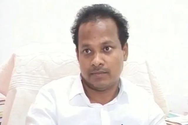 ସି‌ସୋର୍‌ ଚିଟ୍‌ଫଣ୍ଡ ମାମଲା: ପୂର୍ବତନ ସା˚ସଦ ରବୀନ୍ଦ୍ର ଜେନାଙ୍କ ଆବେଦନ ହାଇକୋର୍ଟରେ ଖାରଜ