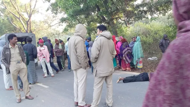 ସମ୍ବଲପୁର: ପିକ୍‌ନିକ୍‌ ସାରି ଫେରୁଥିବା ବେଳେ ଭ୍ୟାନ୍‌ ଦୁର୍ଘଟଣାଗ୍ରସ୍ତ, ୨ ମୃତ, ୮ ଆହତ