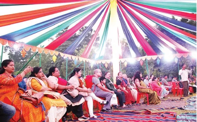 ଖୋଲିଲା ଗପର ପେଡ଼ି