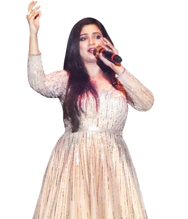 ଶ୍ରେୟା ଫେଷ୍ଟ୍‌, ପ୍ରେମ ବର୍ଷିଲା, ଧୂଳି ଉଡ଼ିଲା