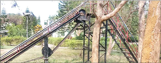 ଶକ୍ତିହୀନ ଶକ୍ତି ଉଦ୍ୟାନ, ସ୍ବିମିଂ ପୁଲ୍‌ ନା ଡମ୍ପିଂ ପୁଲ୍‌