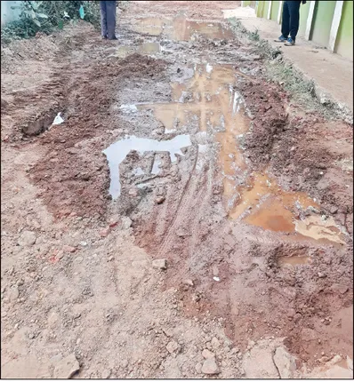 ରାସ୍ତା ବିବାଦ ତୁଟୁନି