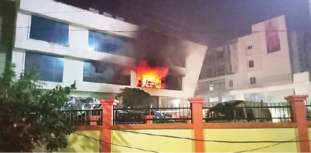 ଓରିଏଣ୍ଟାଲ୍‌ ବ୍ୟାଙ୍କ ଅଫ୍ କମର୍ସରେ ଅଗ୍ନିକାଣ୍ଡ